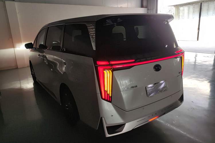 Used GAC Trumpchi M8 2023 Zongshi Series Dual-Motor YuZun Edition
