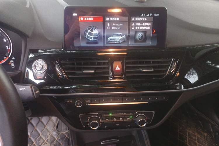 Used BMW 1 Series 2021 120i M Sport Edition Audio And AC Panel