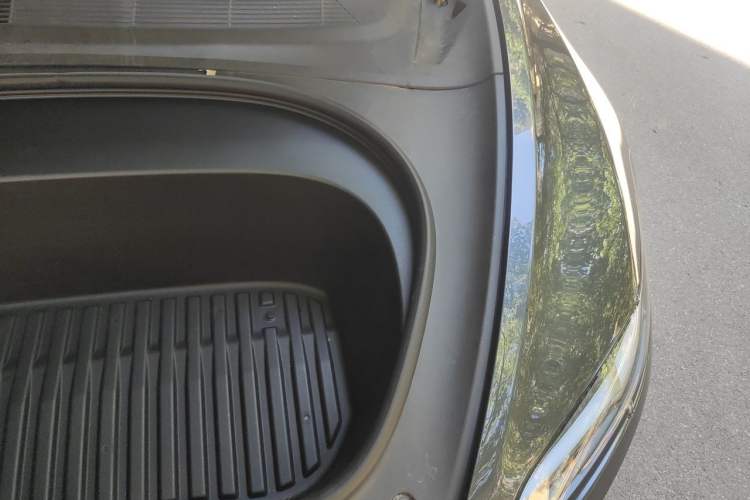 Used Tesla Model 3 2023 Long-Range All-Wheel-Drive Version