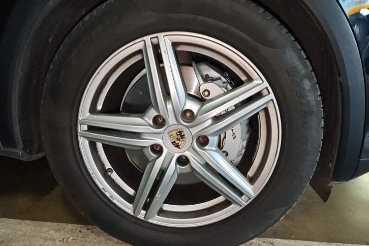 Used Porsche Cayenne 2011 Cayenne S 4.8L