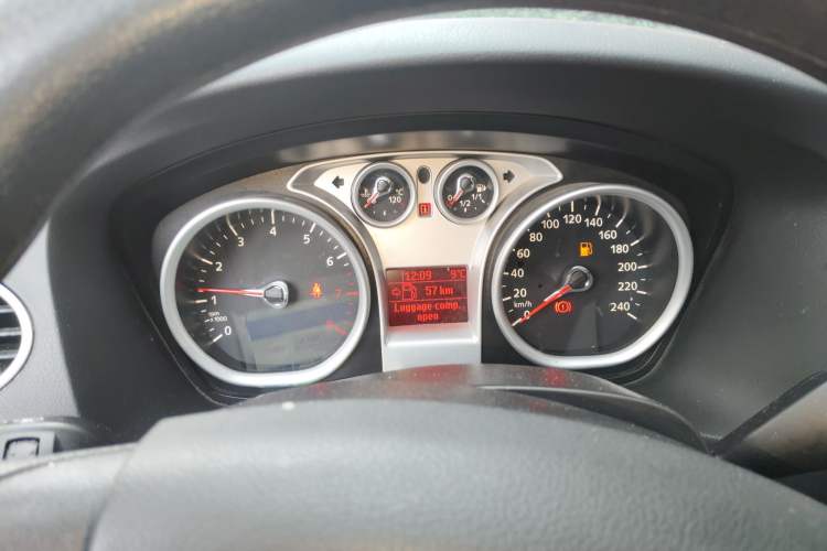 Used Ford Focus 2013 Hatchback Classic 1.8L Automatic Base Model
