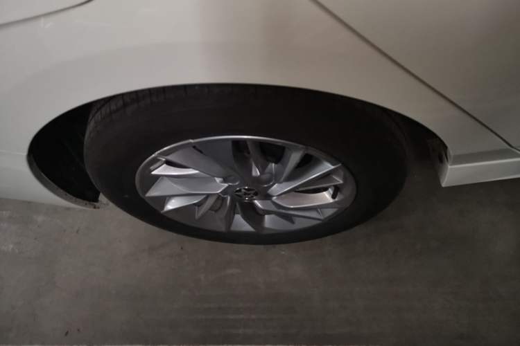 Used Venucia D60 2023 PLUS 1.6L XL CVT Yue Ling Edition