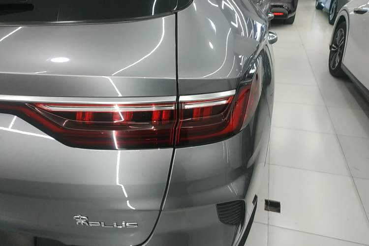 Used BYD Song PLUS New Energy 2021 DM-i 51KM Prestige Model Right Rear Taillight