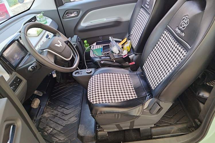 Used Wuling Hongguang MINIEV 2021 Macaron Fashion Model Lithium Iron Phosphate Left Front Seat