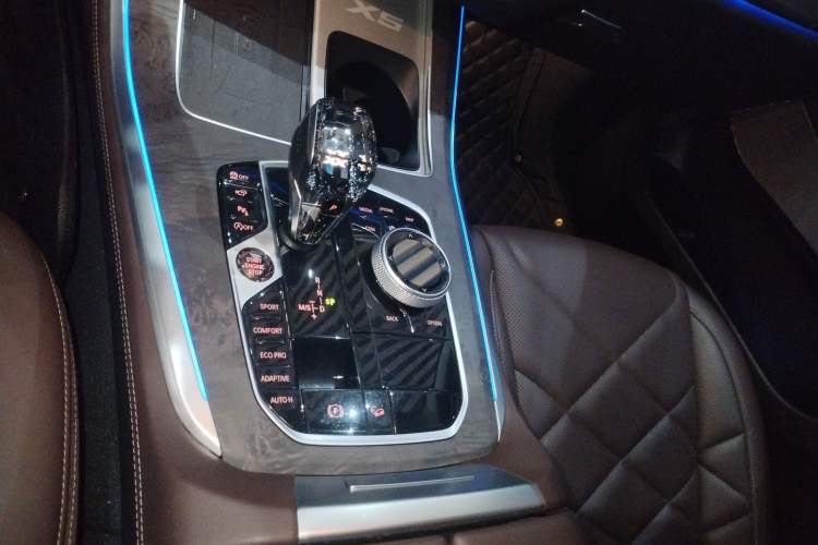 Used BMW X5 2022 Restyled xDrive 30Li Luxury Version M Sport Package
