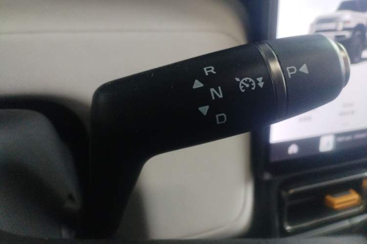 Used iCAR V23 2025 401 Two-Wheel Drive Intelligent Driving Version
