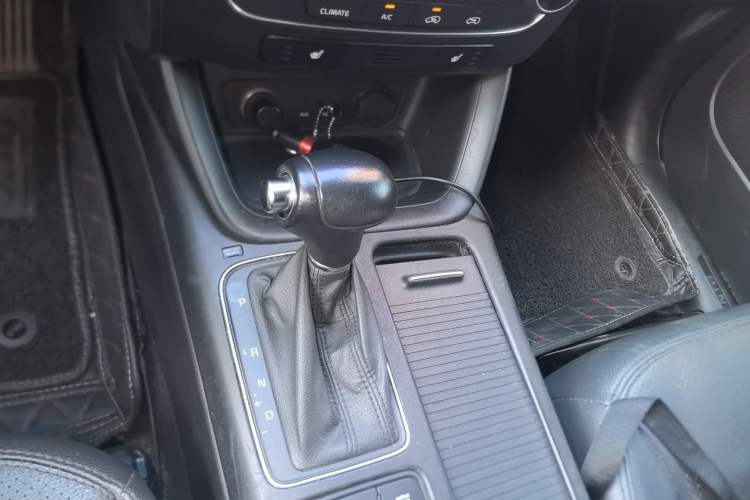 Used Kia Sorento 2013 2.2T 7-seat Diesel Luxury Edition
