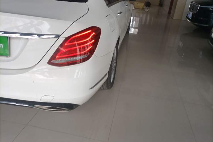 Used Mercedes-Benz C-Class 2015 C 200 L