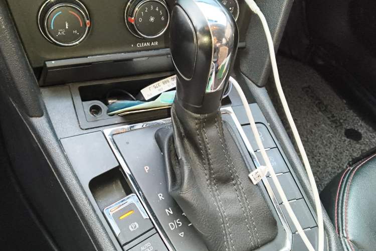 Used Volkswagen Lamando 2018 230TSI DSG Fashion Edition Gear Lever