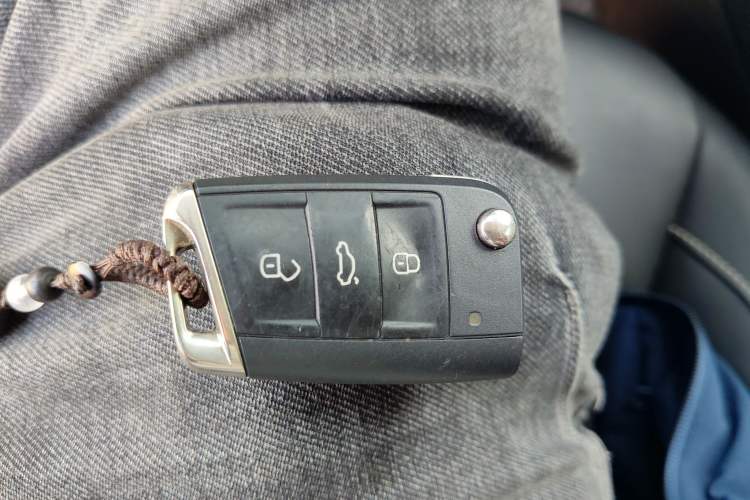 Used Volkswagen Lamando 2019 280TSI DSG Comfort Edition China VI standard
