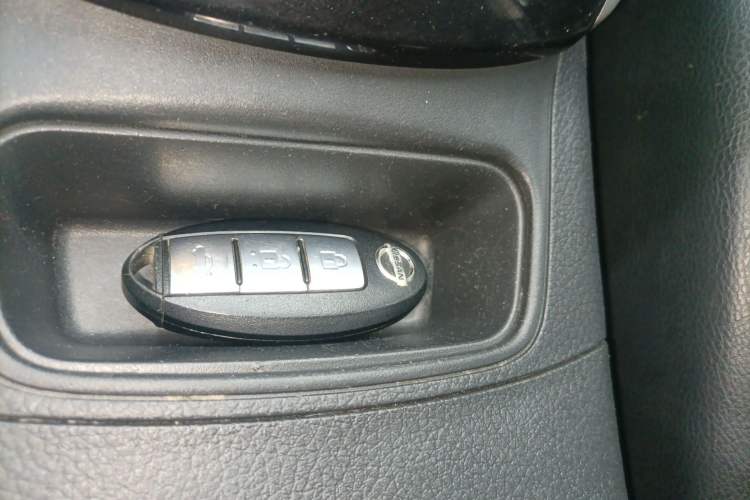 Used Nissan Sylphy 2019 1.6XV CVT Smart Connect Luxury Edition China VI Standard Interior 1