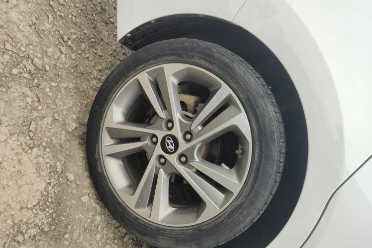 Used Hyundai Elantra (6th Generation / Lingdong) 2016 1.6L Automatic ZhiXuan – Elite Version
