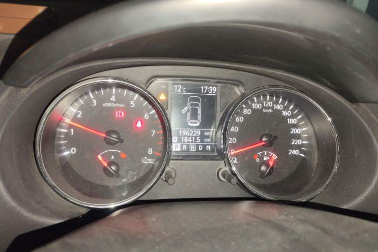 Used Nissan Qashqai 2011 2.0 XV Lea CVT 2WD
