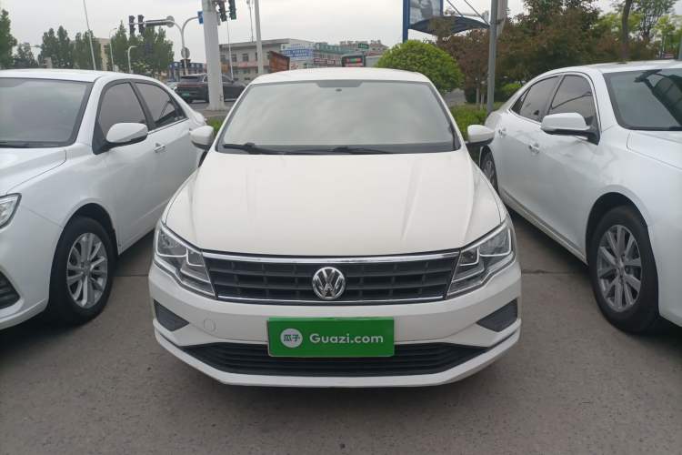 Used Volkswagen Jetta 2017 1.5L Automatic Fashion Model Front