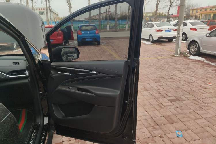 Used SAIC MAXUS G50 2020 1.5T Automatic Luxury Edition Interior 2