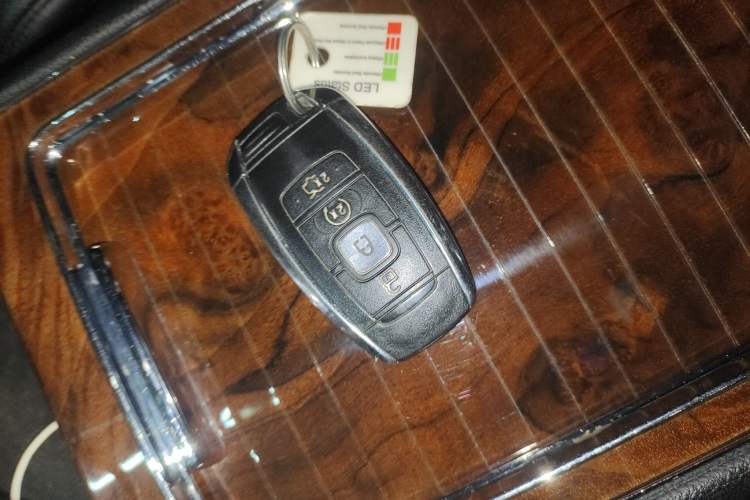 Used Lincoln Continental 2017 3.0T Four-Wheel Drive Prestige Edition
