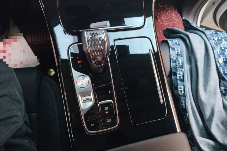 Used GAC Trumpchi M8 2024 Master Series 400T Ultimate Edition Gear Lever