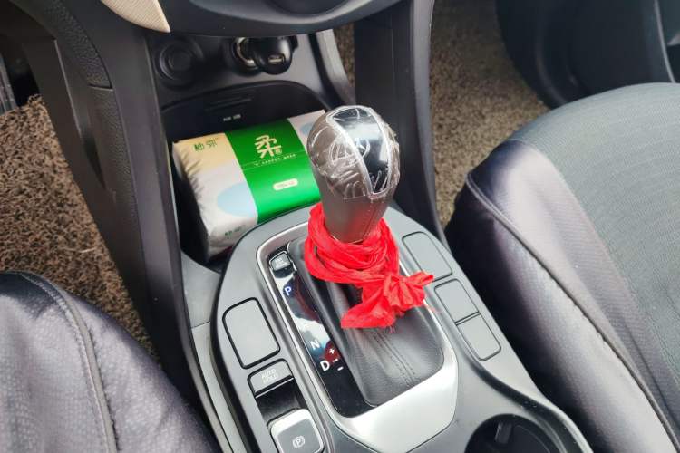 Used Hyundai Santa Fe 2013 2.4L Automatic 2WD Comfort Edition
