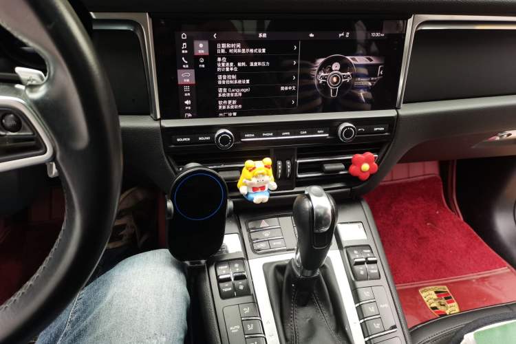 Used Porsche Macan 2020 Macan 2.0T Audio And AC Panel