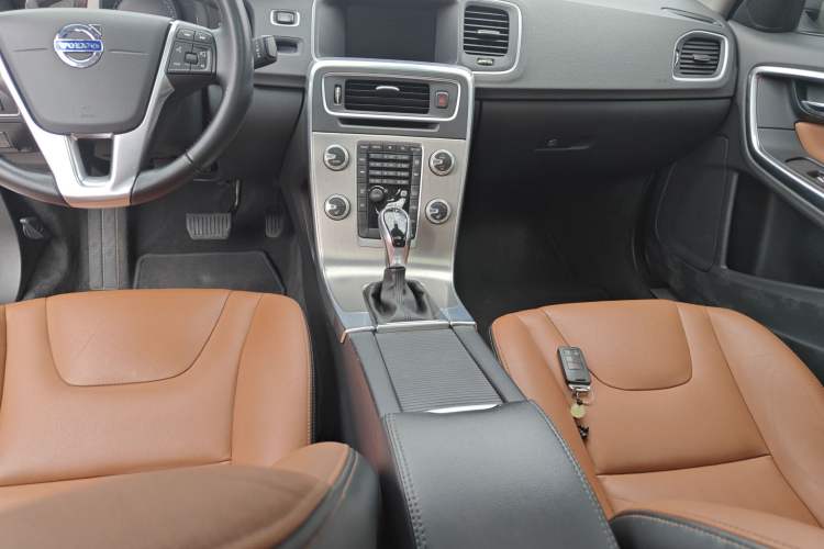 Used Volvo S60 2016 S60L T4 Zhiyuan Edition