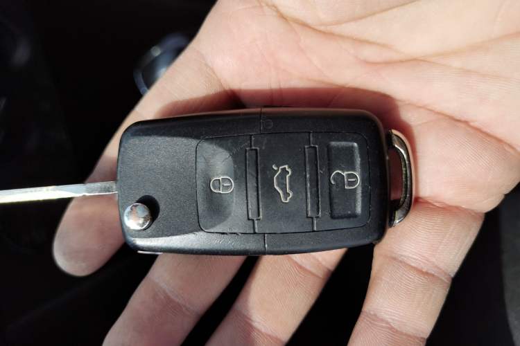 Used Volkswagen Polo 2013 1.6L Automatic Comfort Edition Vehicle Key