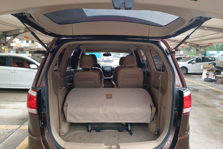 Used Baojun 730 2014 1.5L manual Comfort version 7 seats
