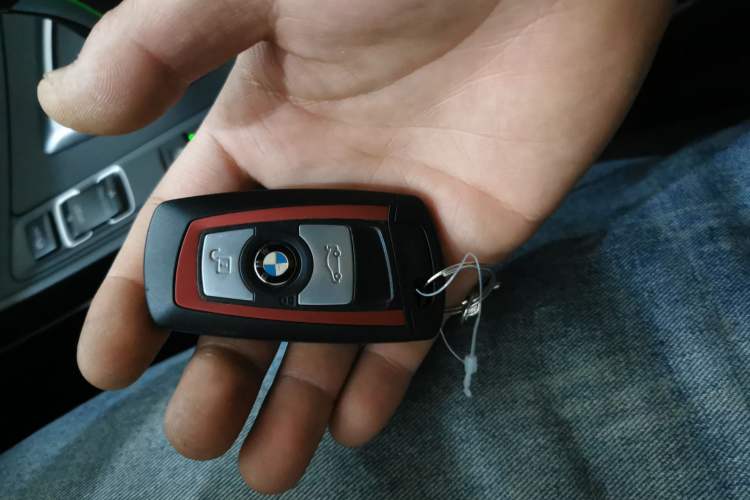 Used BMW 2 Series (Import) 2019 225i Convertible Coupe Sports Design Package