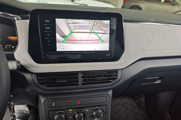 Used Volkswagen Tharu 2025 New Sharp 1.5L Sharp Edition Audio And AC Panel