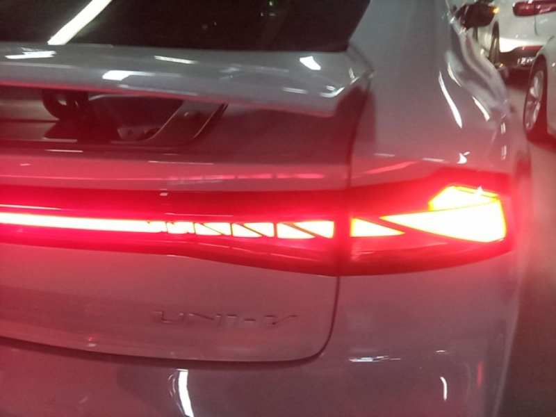 Used CHANGAN UNI-V 2022 1.5T Prestige Version — 7