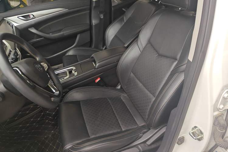 Used CHANGAN Eado 2018 High-Energy Edition 1.6L GDI Automatic Pioneer Model China V Standard