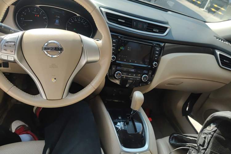 Used Nissan X-Trail 2014 2.5L CVT Luxury Edition 4WD