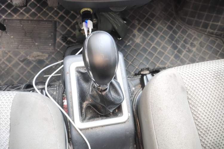 Used Golden Dragon Hiace New Energy 2021 Longyun GLE550 4421 mm long with a 41.86 kWh battery
