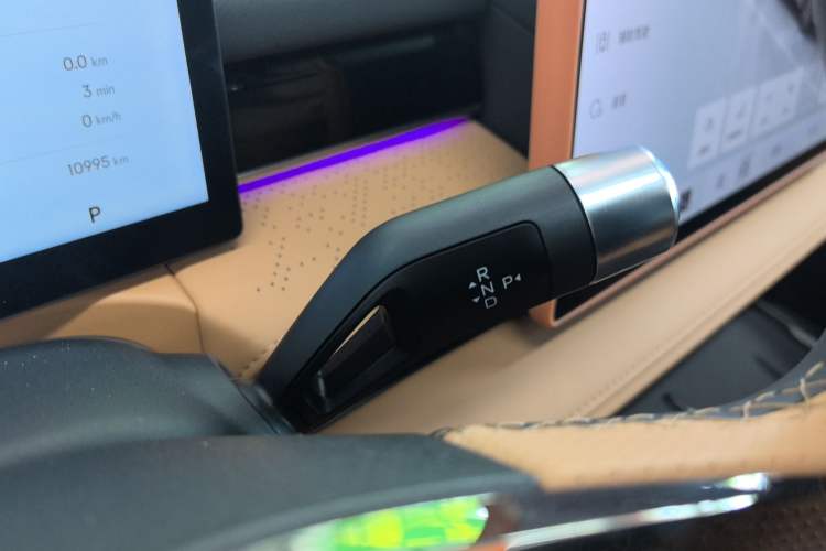 Used Geely Galaxy 8 2025 130km EM-P Starship Edition
