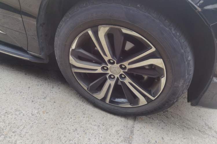 Used Honda UR-V 2017 370TURBO Four-Wheel Drive Prestige Edition China V Right Front Wheel Hub