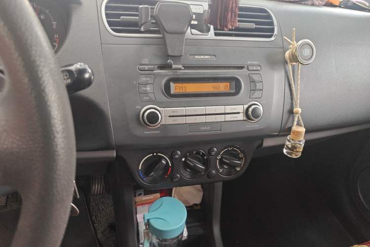 Used Suzuki Swift 2011 1.5L Manual Sport Edition Audio And AC Panel