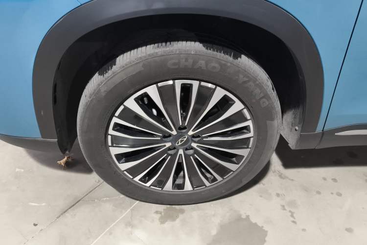 Used Chery Tiggo 8 PLUS C-DM 2025 1.5T 116 km Prestige Version 5 Seats
