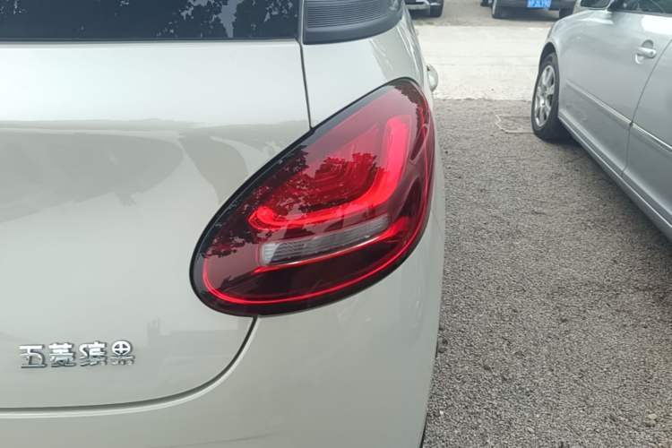 Used Wuling Bingo 2023 203km Light Edition Right Rear Taillight