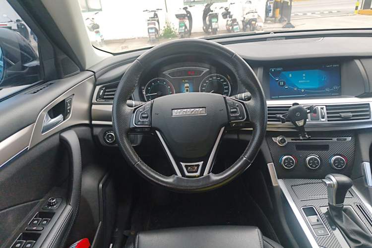 Used Haval H7 2017 Blue-Label H7L 2.0T Automatic Luxury Model
