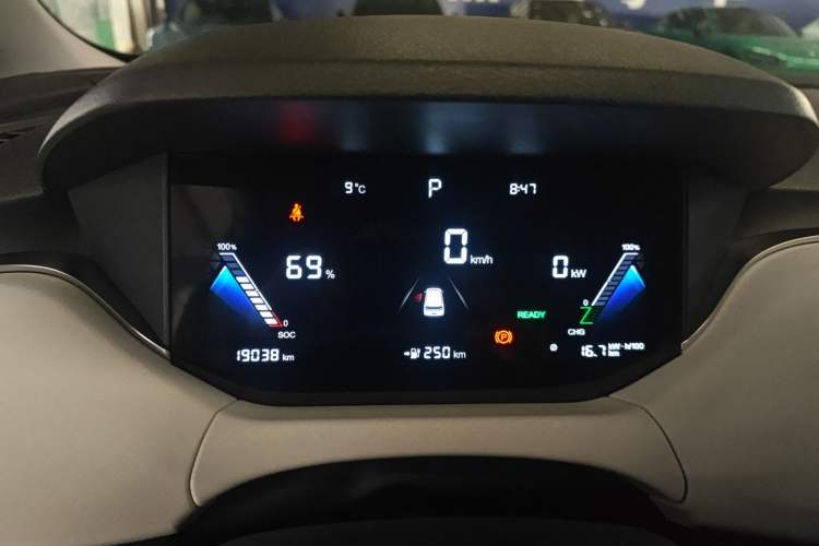 Used Bestune NAT 2022 Comfortable Travel Battery-Swap Version 100kW 401km
