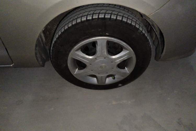 Used FAW Xiali N5 2011 1.3L Manual Standard Edition Right Front Wheel Hub