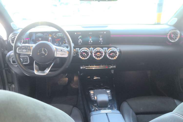 Used Mercedes-Benz A-Class 2020 Restyled A 200 L Sport Sedan Fashion Version