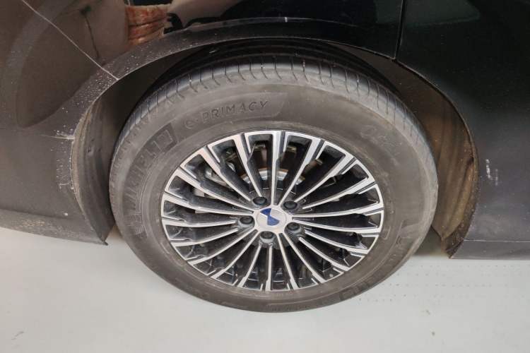 Used Denza D9 2022 DM-i 970 Four-Wheel Drive Prestige Model