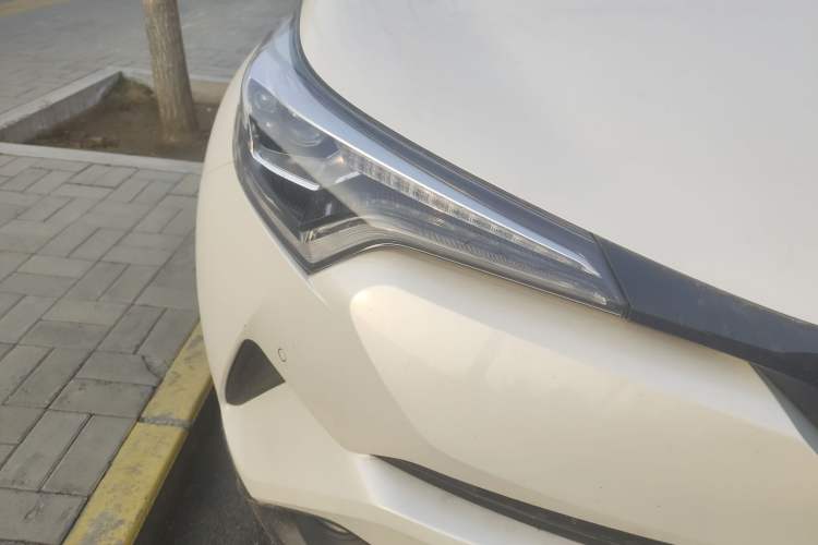 Used Toyota C-HR 2020 2.0L Luxury Edition
