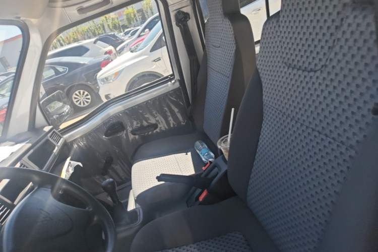Used Wuling Zhiguang 2023 1.5L Practical Version 5/7 Seats