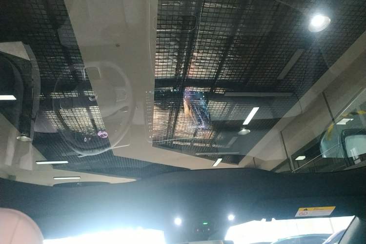 Used Nio ET5T 2025 75 kWh Touring Headliner