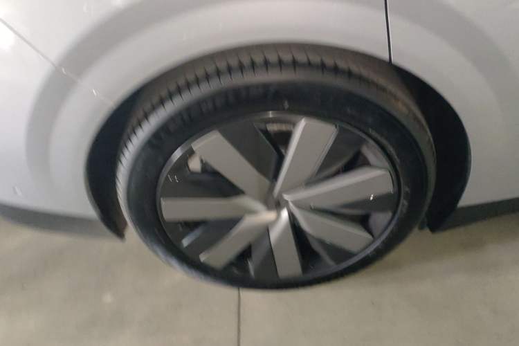 Used Li Auto Li Auto i6 2025 Model Two-Wheel-Drive Standard Type