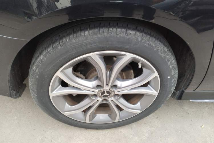 Used Mercedes-Benz E-Class 2020 E 300 L Sporty and Stylish Model
