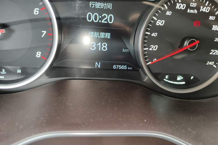 Used Baojun 730 2017 1.8L iAMT Luxury Version 7-Seater
