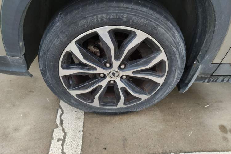 Used FORTHING Joyear X5 2017 Jingxiang Series 1.5T CVT Luxury Model Exterior 4