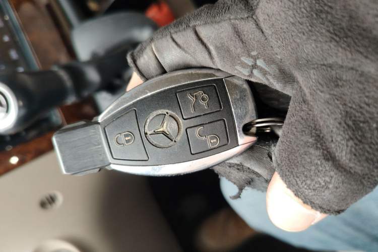 Used Mercedes-Benz Viano 2013 3.0L Comfort Edition
